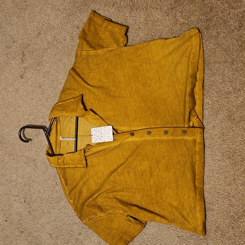 NWT Free People Copper Cropped Button Up T Shirt in a Medium